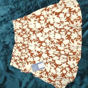 Universal thread skirt size medium floral print